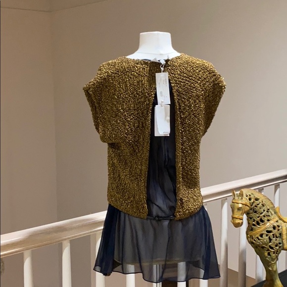 Happy new year 🎆 this top is blazing - Picture 7 of 13